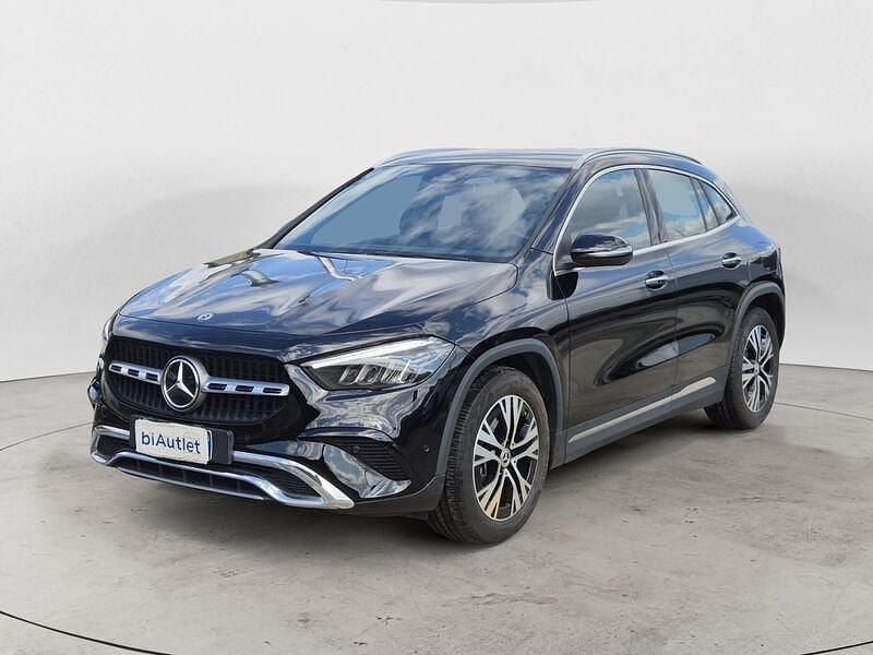 Usata Mercedes GLA200 Advanced Plus 150 CV (110 kW) 2023 Nero SUV