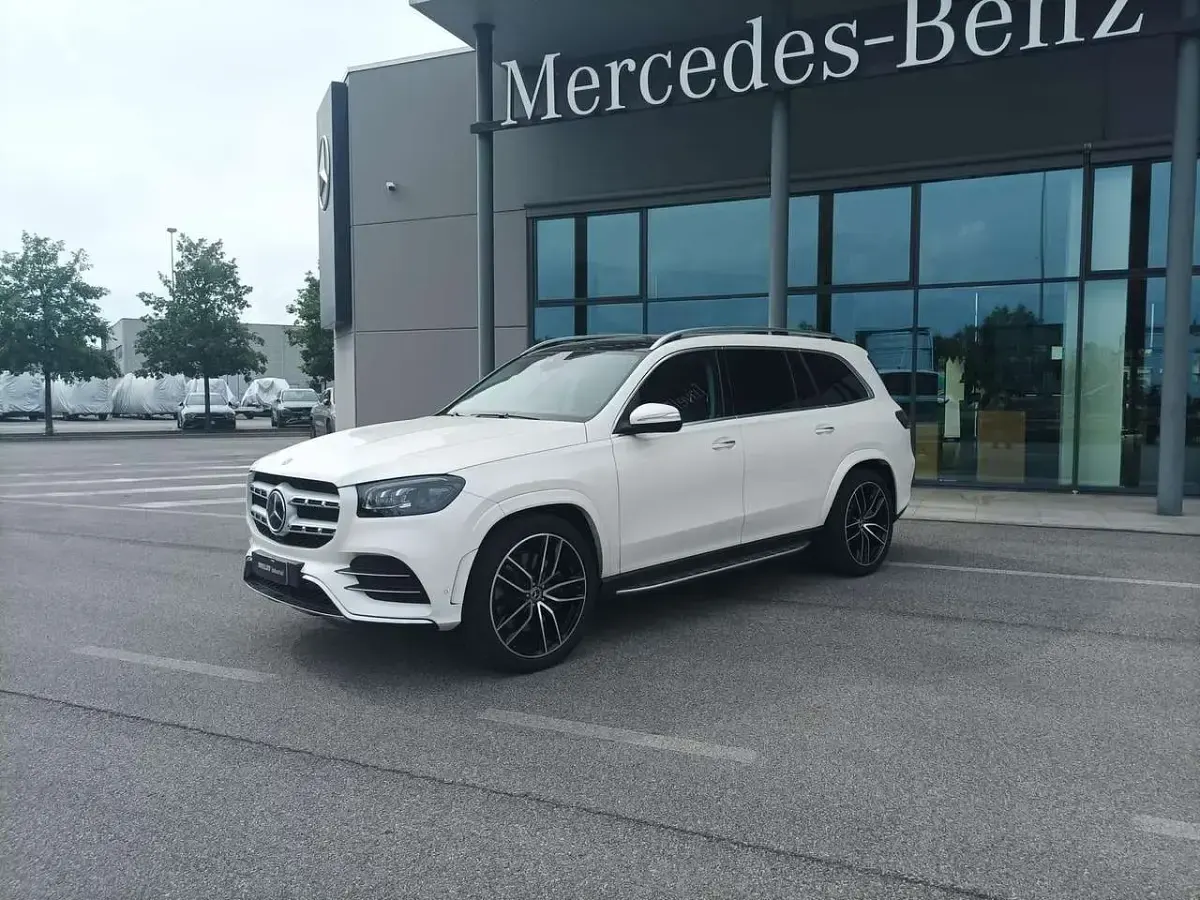 Usata Mercedes GLS400 Premium Plus 330 CV (242 kW) 2022 Bianco diamante met. SUV