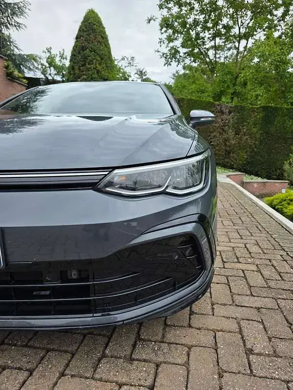 Usata VW Golf VIII R-line 131 CV (96 kW) 2022 Grigio Berlina