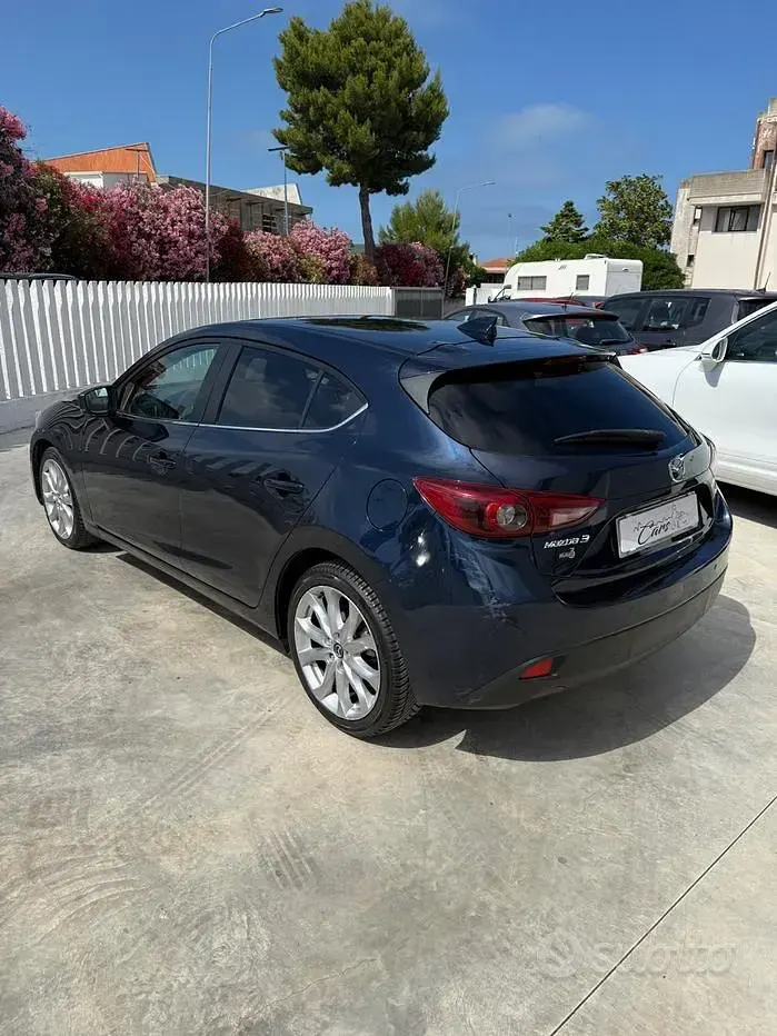 Usata Mazda 3 Exceed 105 CV (77 kW) 2017 Bluazzurro Berlina