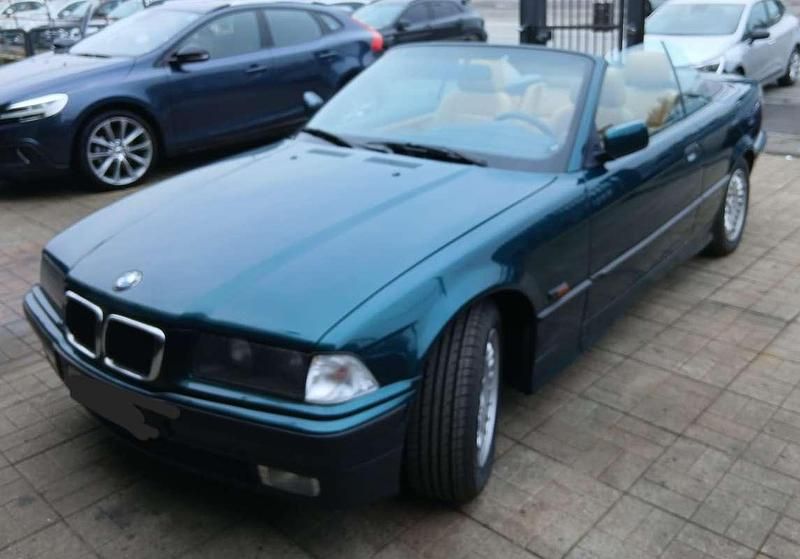 Usata BMW 318 116 CV (85 kW) 1995 Blu/azzurro Cabrio