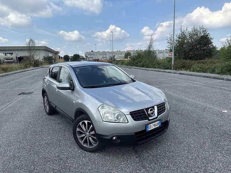 Usata Nissan Qashqai N-TEC 150 CV (110 kW) 2009 Argento SUV