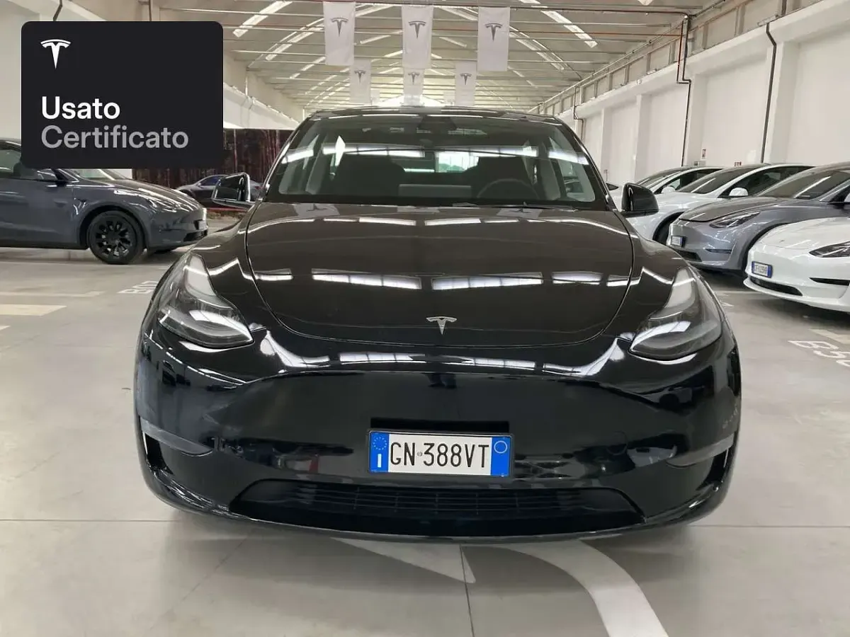 Usata Tesla Model Y Long Range AWD 258 kW (351 CV) 2023 Solid black SUV