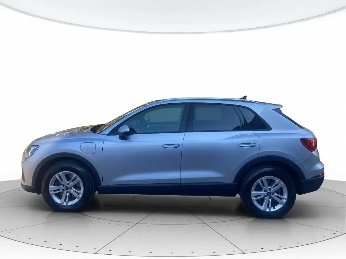 Usata Audi Q3 Business 149 CV (109 kW) 2022 Argento SUV