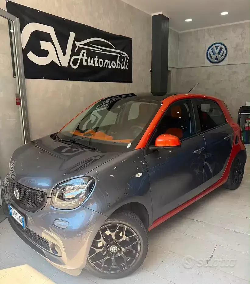 Usata Smart ForFour Prime 71 CV (52 kW) 2015 Grigio Utilitaria
