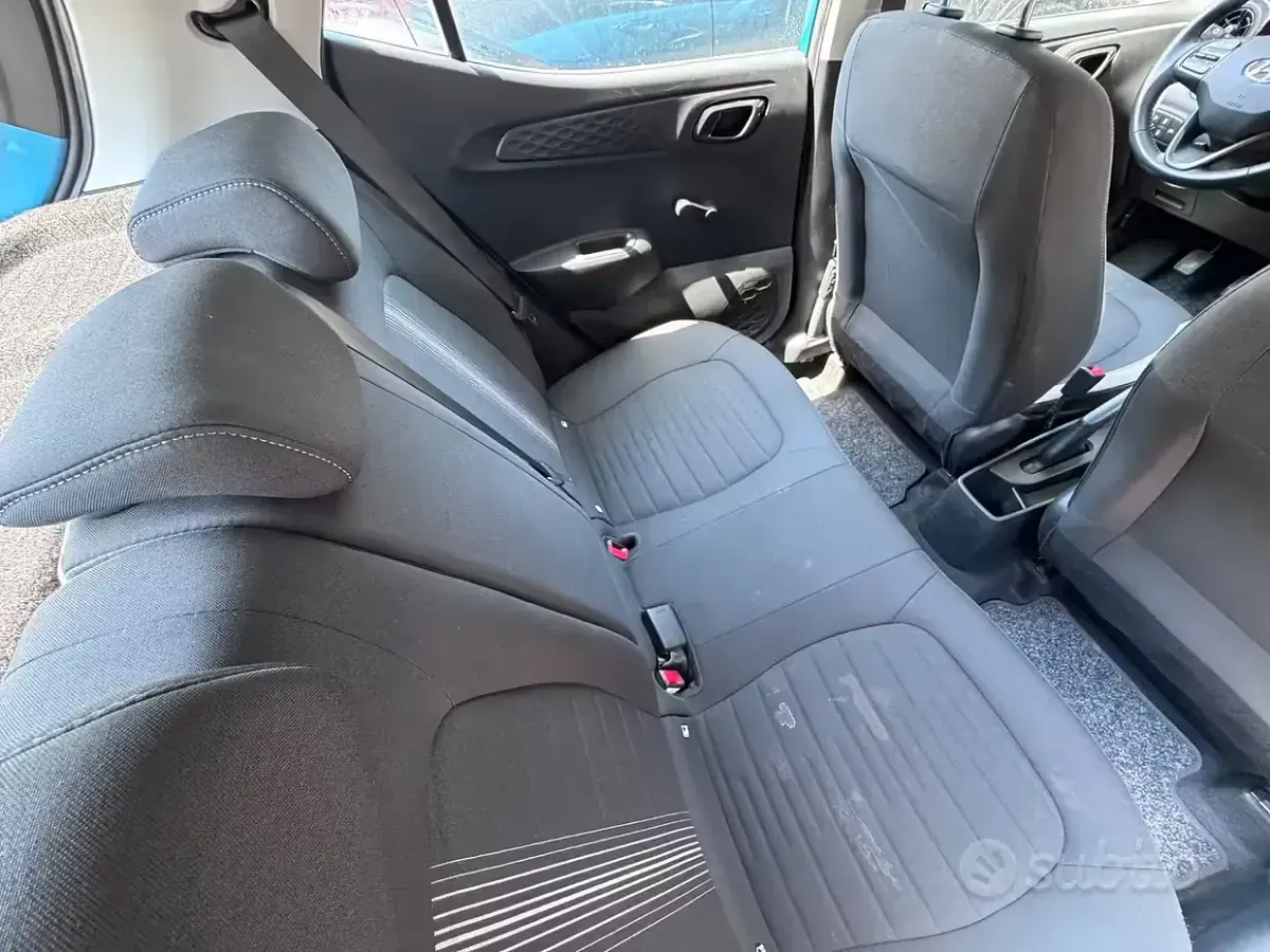 Usata Hyundai i10 67 CV (49 kW) 2020 Bluazzurro Utilitaria