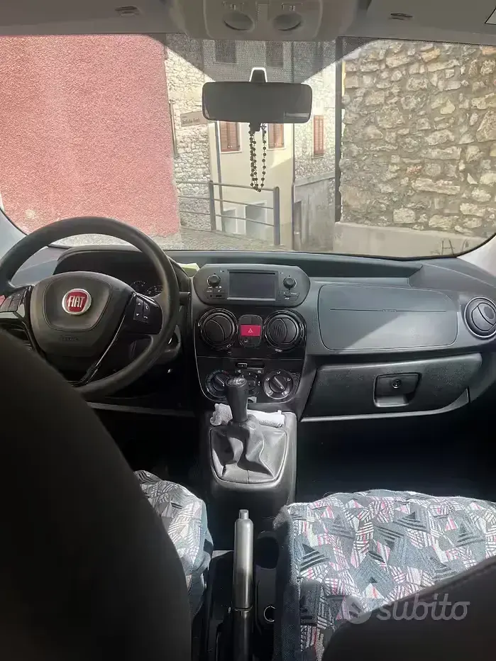 Usata Fiat Qubo Trekking 80 CV (58 kW) 2019 Bluazzurro Monovolume