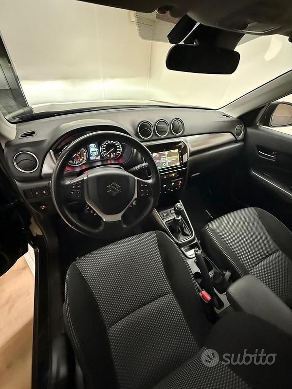 Usata Suzuki Vitara 2023 Nero Utilitaria