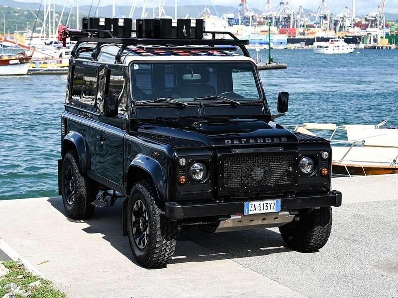 Usata Land Rover Defender 122 CV (89 kW) 2007 Nero SUV