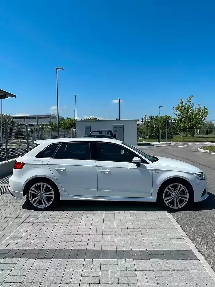 Usata Audi A3 S-Line 150 CV (110 kW) 2019 Bianco Berlina