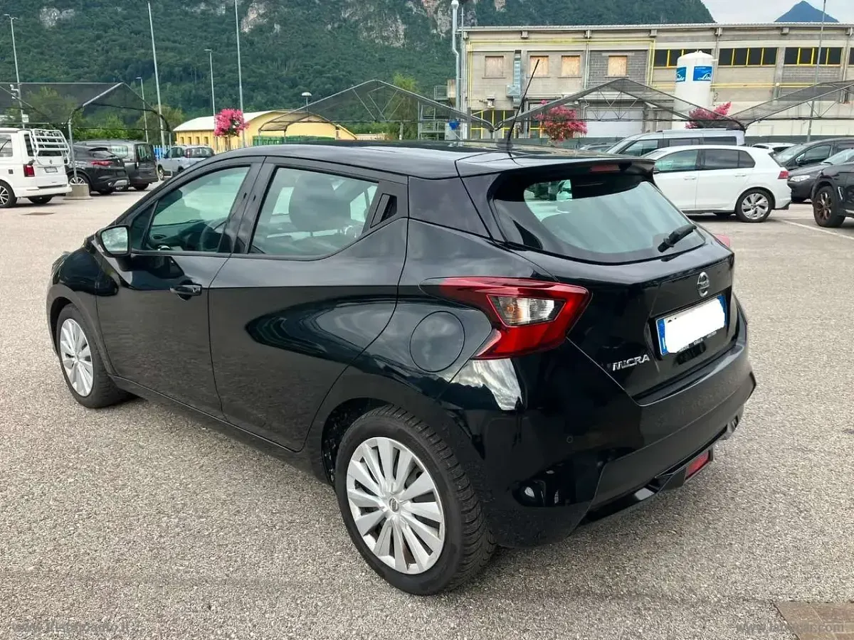 Usata Nissan Micra Acenta 92 CV (67 kW) 2023 Nero Utilitaria
