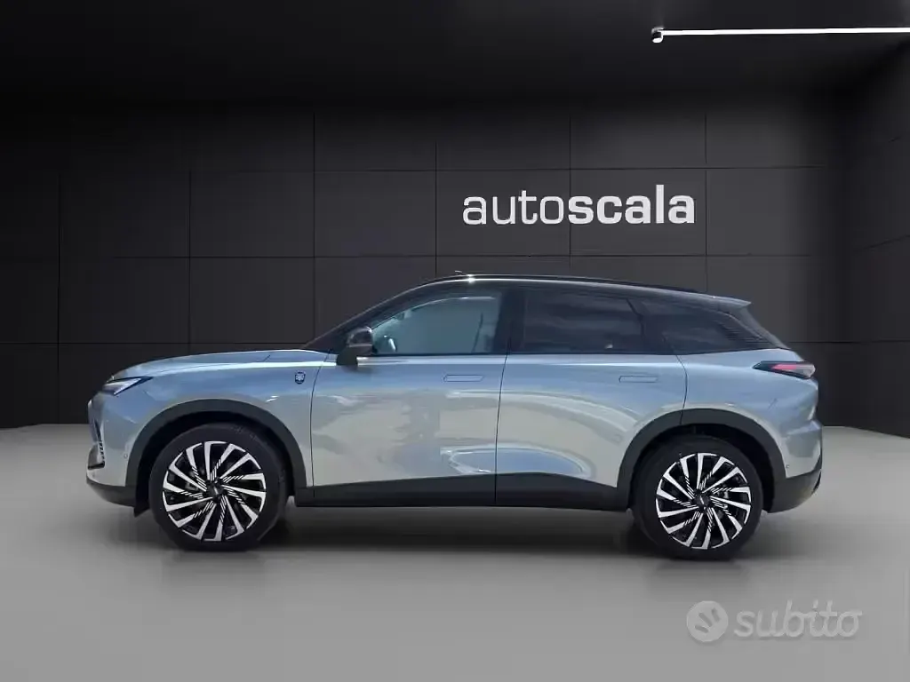 Usata Tiger Six 177 CV (130 kW) 2025 Grigio SUV