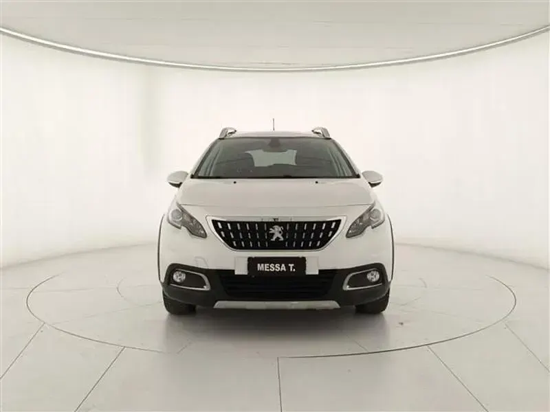 Usata Peugeot 2008 Allure 120 CV (88 kW) 2019 Bianco SUV