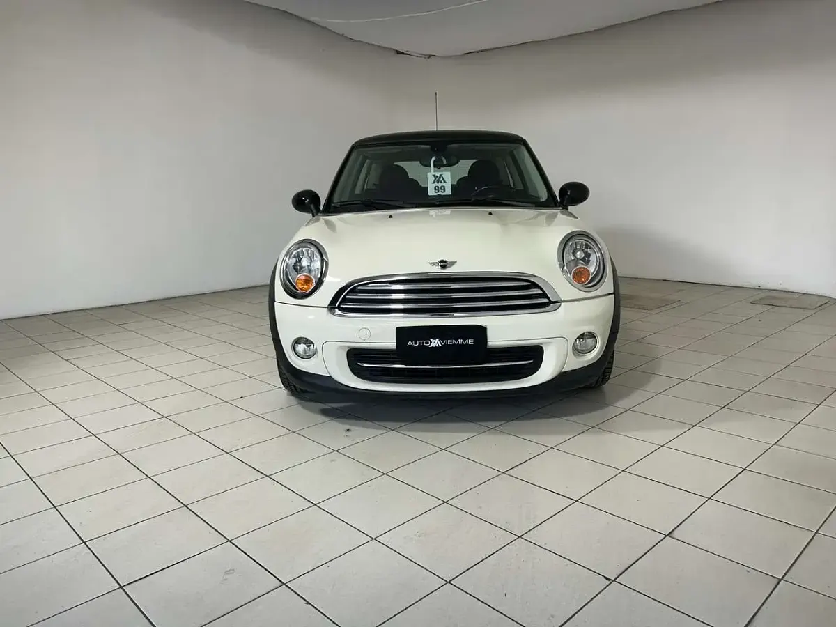 Usata Mini Cooper 122 CV (89 kW) 2012 Beige tetto nero Utilitaria