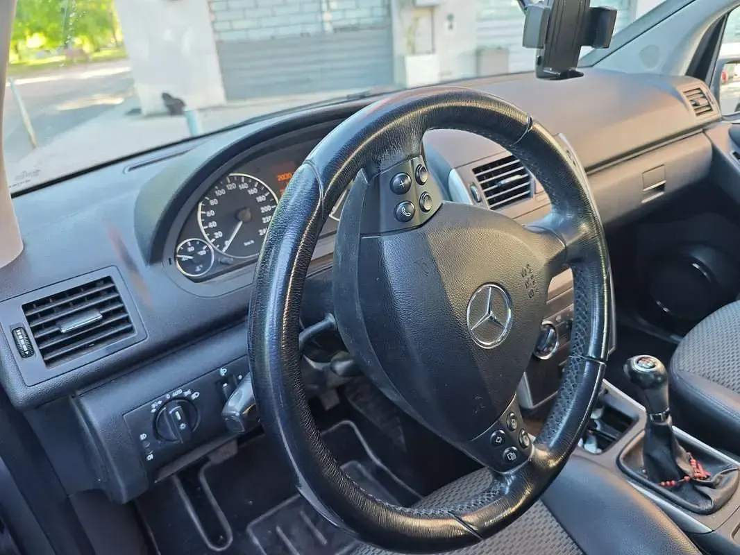 Usata Mercedes A180 Avantgarde Edition 109 CV (80 kW) 2009 Coupé