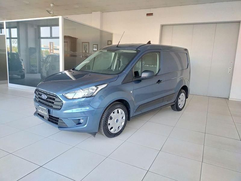 Begagnad Ford Transit Trend 101 HK (74 kW) 2024 Grå Van