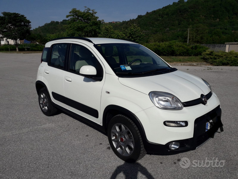 Usato 2015 Fiat Panda 4x4 1.2 Diesel 95 CV (12.900 €)