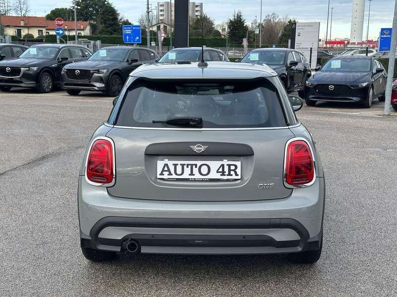 Usata Mini ONE Classic 75 CV (55 kW) 2022 Grigio Utilitaria