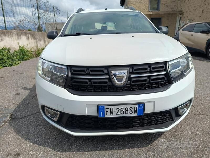 Bianco Usata 2019 Dacia Logan Tre volumi | 6900 € (Buon prezzo) - Immagine 1/4