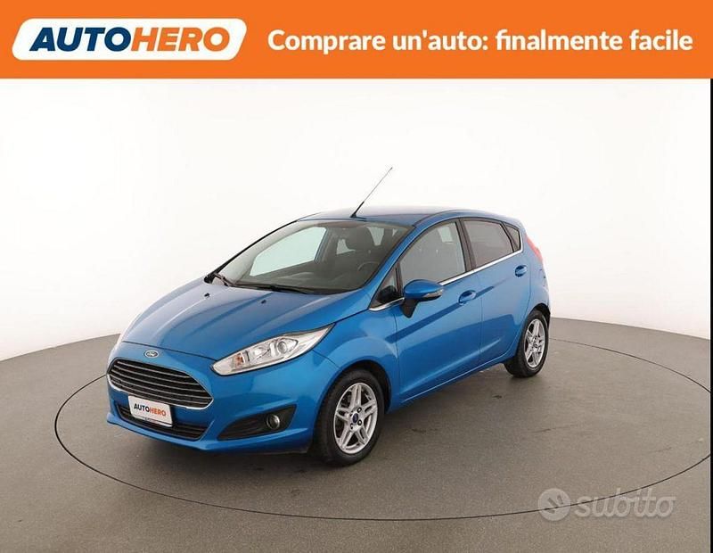 Usata Ford Fiesta 2015 Blu Berlina