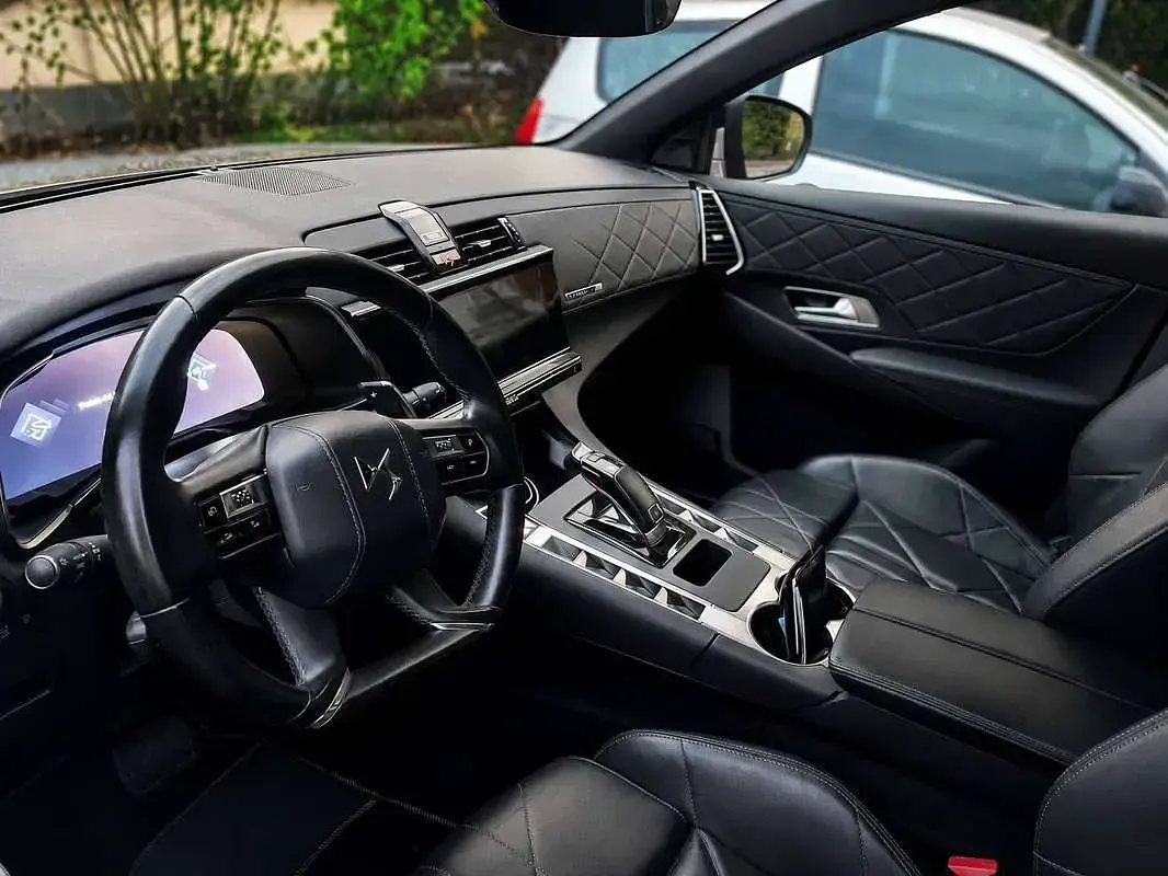 Usata DS Automobiles DS7 Crossback Grand Chic 177 CV (130 kW) 2019 Argento SUV