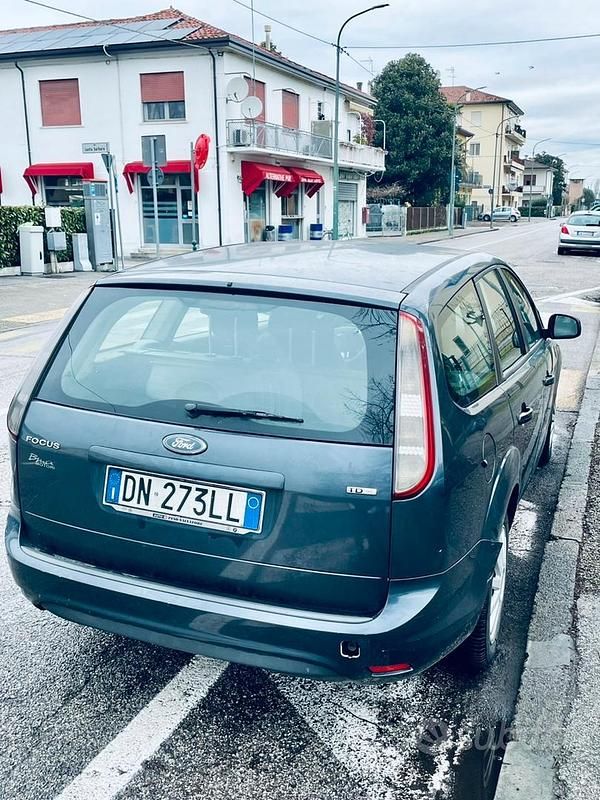 Usata Ford Focus 2007 Blu Station wagon