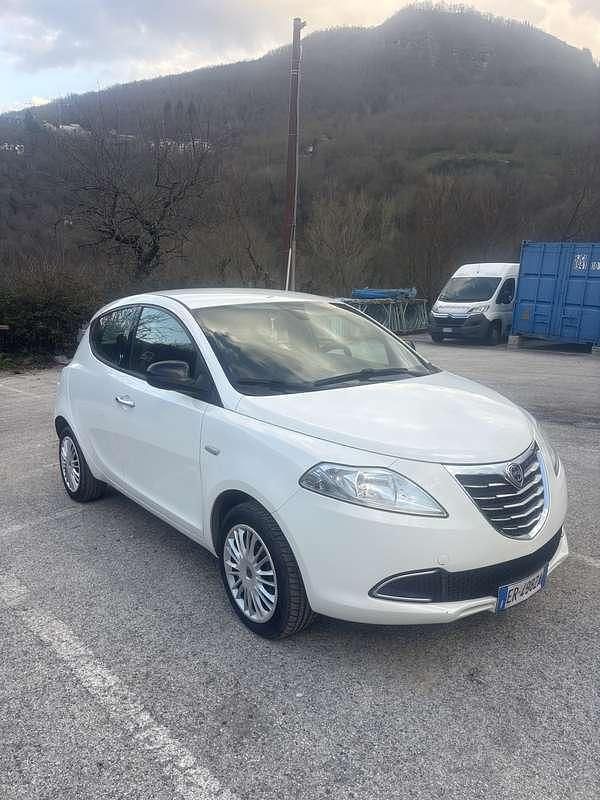 Usata Lancia Ypsilon S 77 CV (56 kW) 2013 Utilitaria