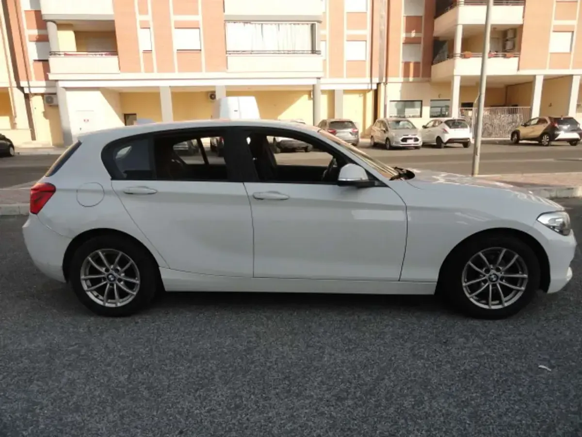 Usata BMW 118 Advantage 150 CV (110 kW) 2019 Bianco Berlina