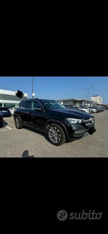Usata Mercedes GLE300 245 CV (180 kW) 2019 Nero SUV