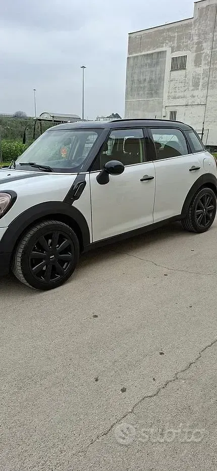 Usata Mini Countryman 111 CV (81 kW) 2013 Bianco SUV