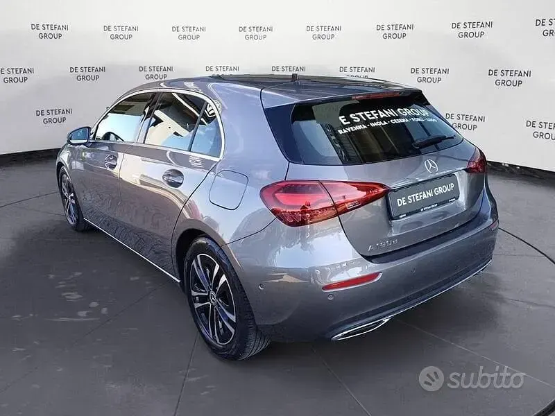 Usata Mercedes A180 Progressive 116 CV (85 kW) 2025 Grigio Berlina