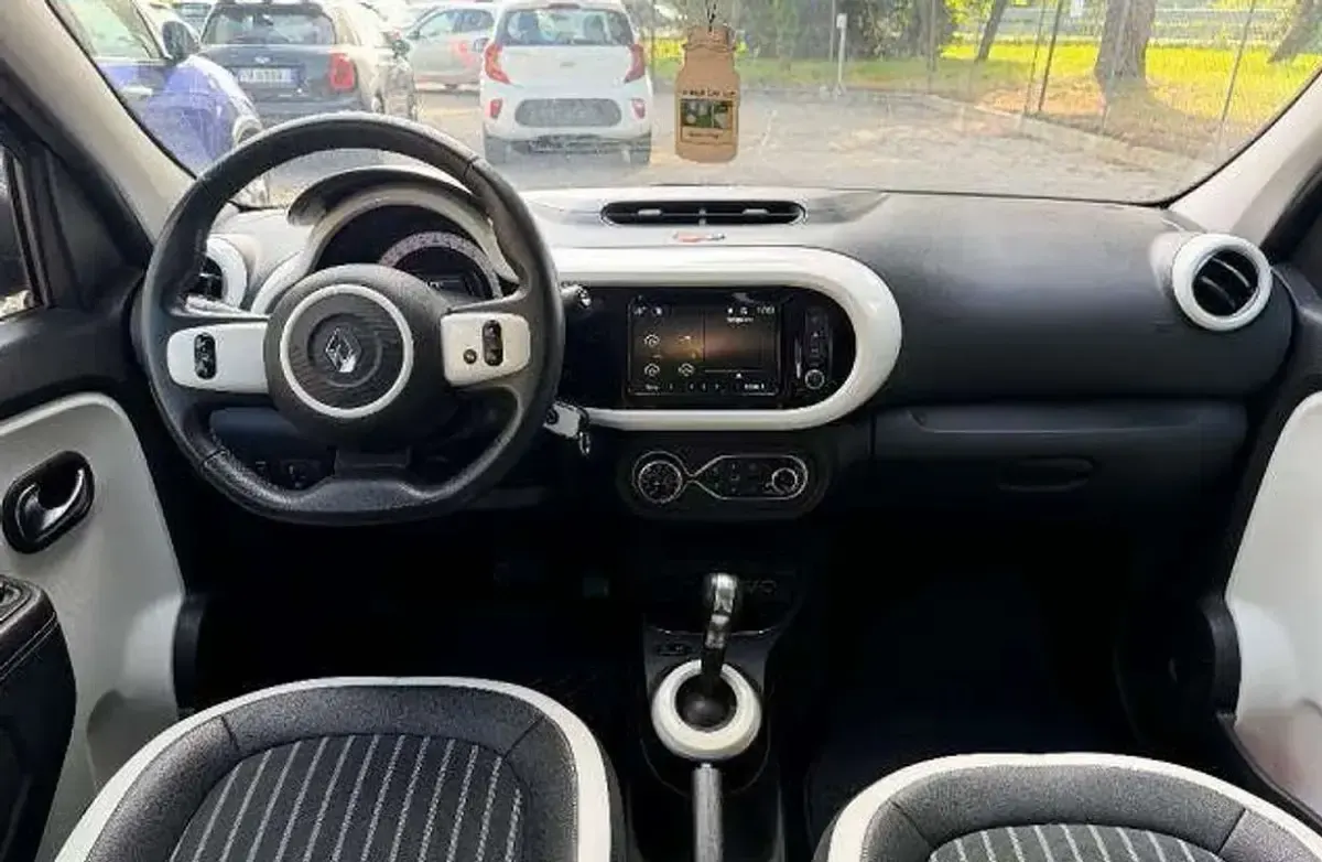 Usata Renault Twingo Intens 30 kW (42 CV) 2020 Nero Utilitaria