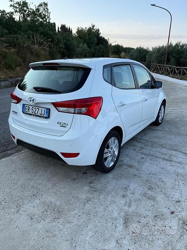 Usata Hyundai ix20 Comfort 116 CV (85 kW) 2013 Bianco Utilitaria