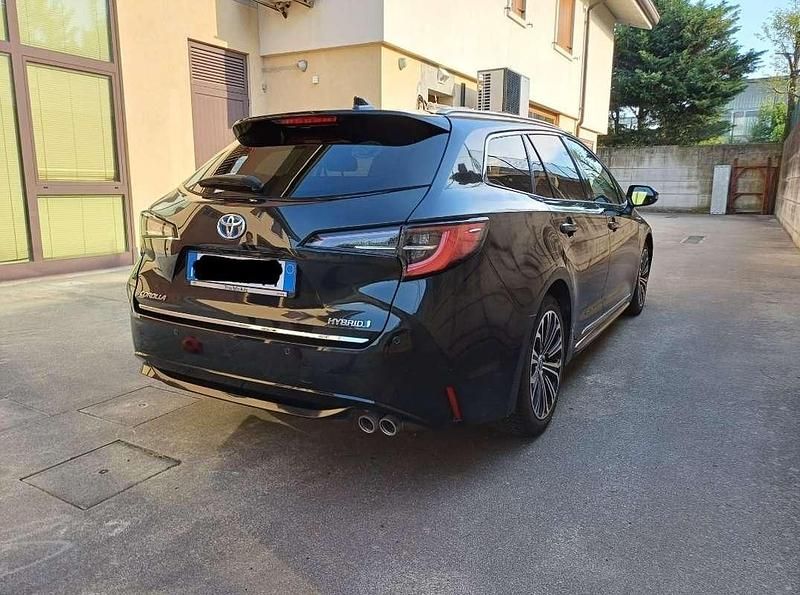 Usata Toyota Corolla Style 184 CV (135 kW) 2020 Station wagon