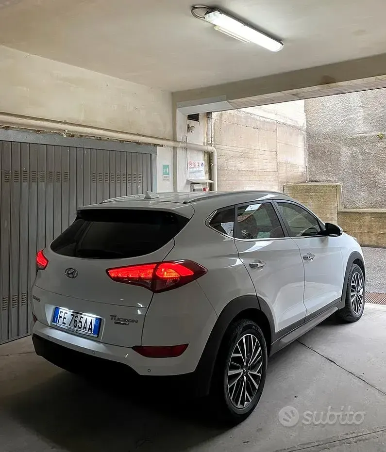 Usata Hyundai Tucson 116 CV (85 kW) 2016 Bianco SUV