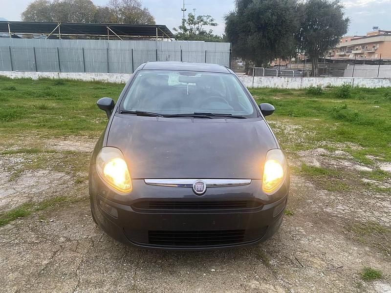 Usata Fiat Punto Evo Dynamic 75 CV (55 kW) 2010 Grigio Utilitaria