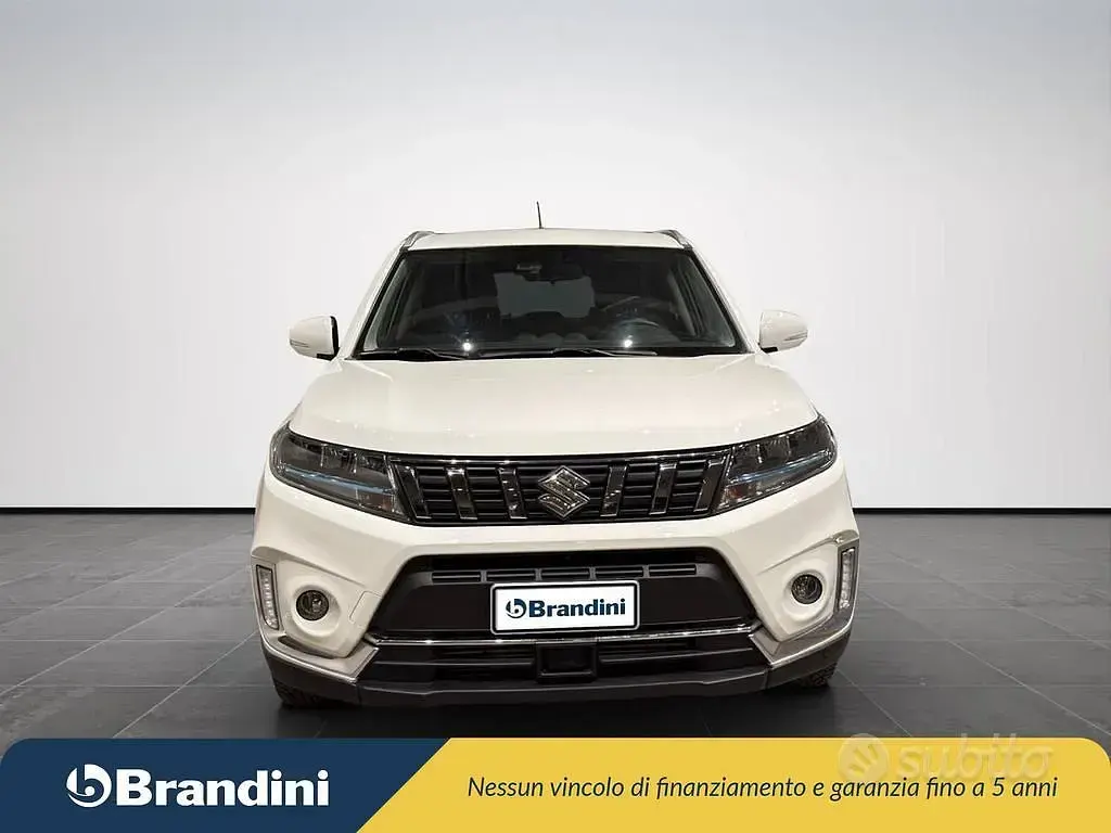 Usata Suzuki Vitara 129 CV (94 kW) 2022 Bianco SUV