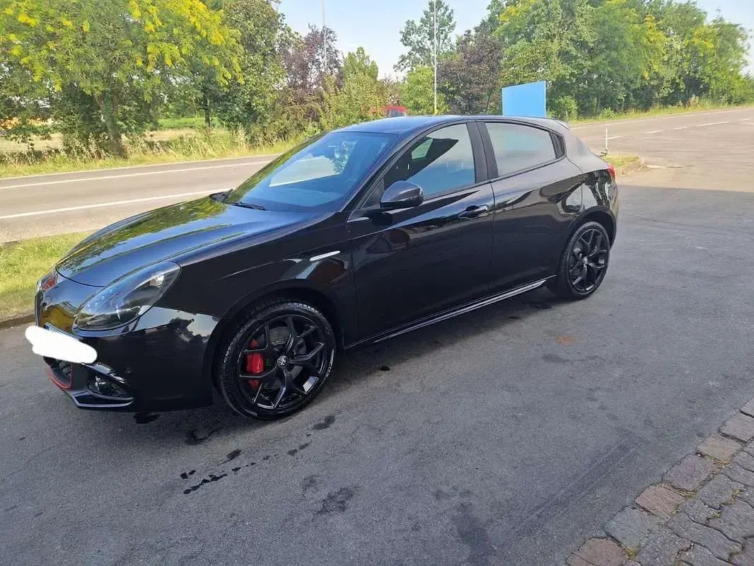 Usata Alfa Romeo Giulietta 120 CV (88 kW) 2019 Nero Utilitaria