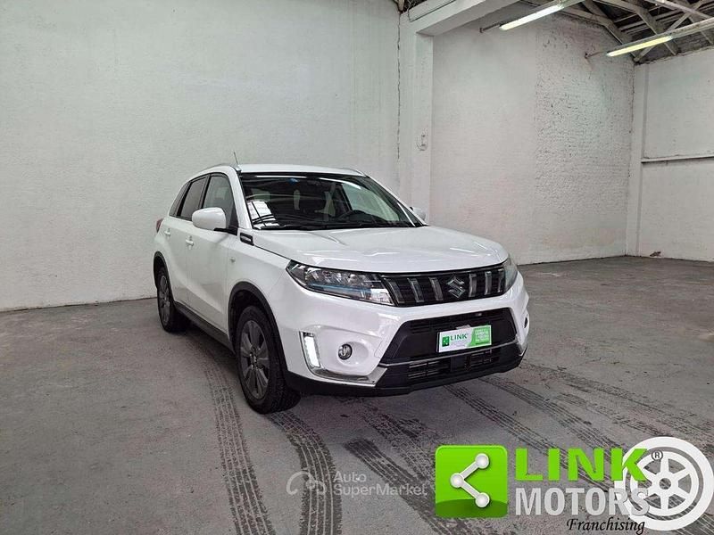 Usata Suzuki Vitara Cool 129 CV (94 kW) 2024 Bianco SUV