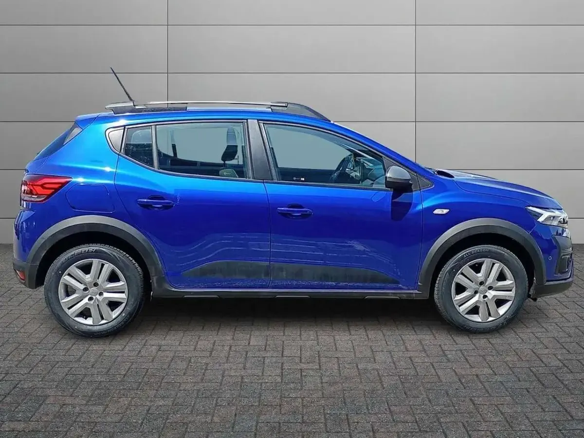 Usata Dacia Sandero Comfort 91 CV (66 kW) 2023 Other Utilitaria