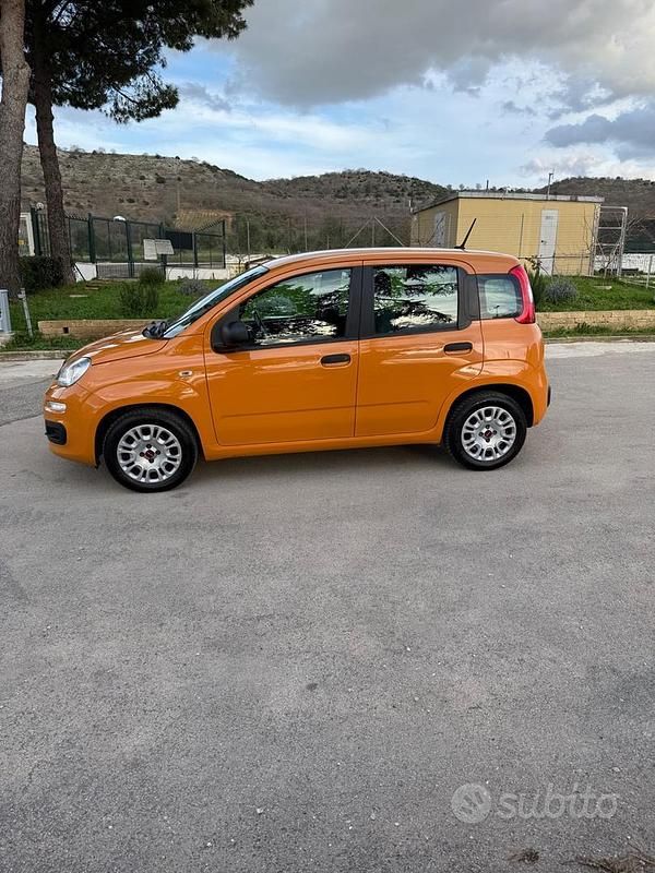 Usata Fiat Panda Connect 69 CV (50 kW) 2020 Arancione Utilitaria