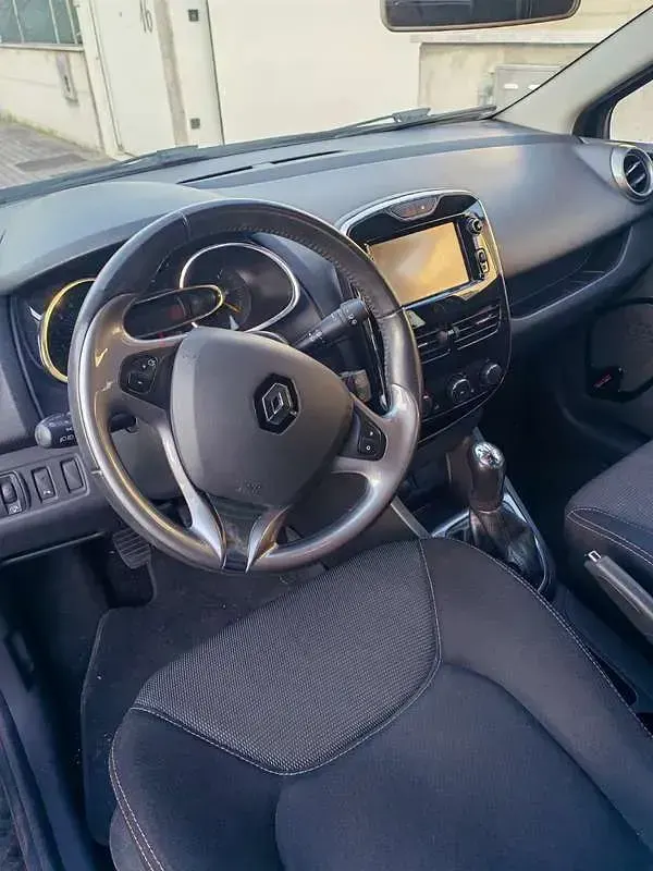 Usata Renault Clio IV 73 CV (53 kW) 2014 Nero Berlina