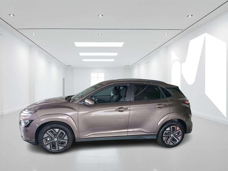 Usata Hyundai Kona 25 kW (35 CV) 2023 Bronzo SUV