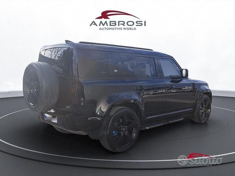 Usata Land Rover Defender SE 200 CV (147 kW) 2023 Nero SUV