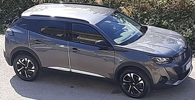 Usata Peugeot 2008 Allure 110 CV (80 kW) 2022 Grigio SUV