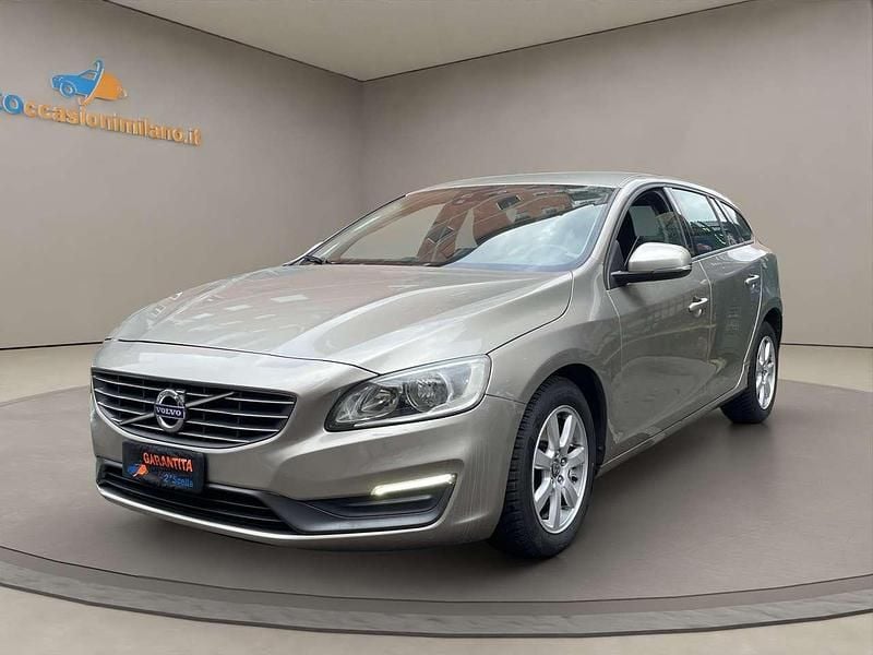 Usata Volvo V60 Momentum 136 CV (100 kW) 2013 Beige Station wagon