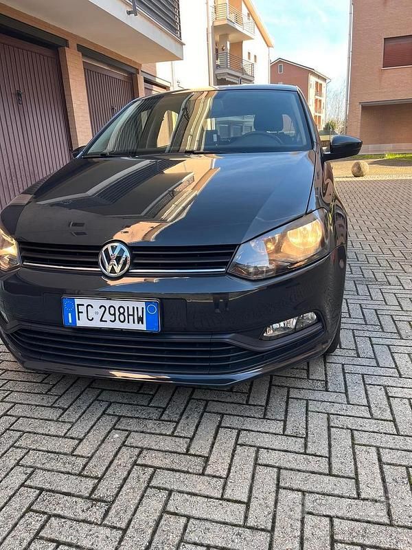 Usata VW Polo Trendline 60 CV (44 kW) 2016 Grigio Berlina