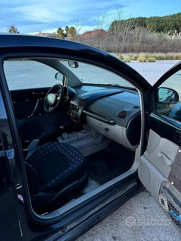 Usata VW New Beetle 1999 Nero Utilitaria
