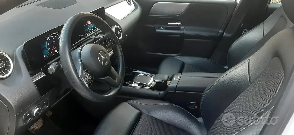 Usata Mercedes B180 116 CV (85 kW) 2019 Utilitaria