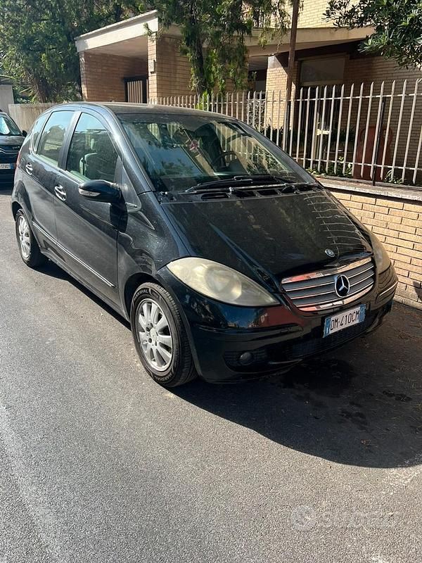 Usata Mercedes A180 Elegance 95 CV (69 kW) 2007 Nero Utilitaria